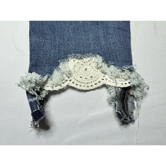 Grace In LA Women's Easy Fit Crochet Hem Blue Denim Jeans - Size 29x26.5 - Picture 9 of 9